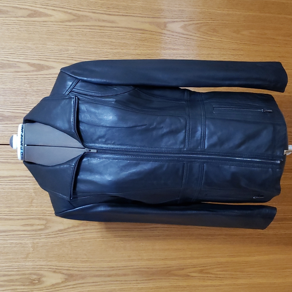 PELLE Studio Leather Coat with extra liner.  Ladies - Large